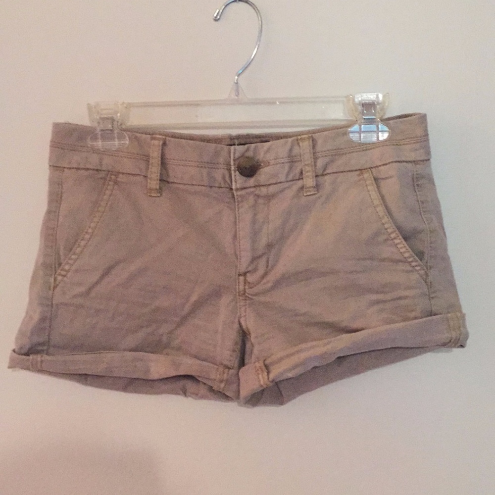 American Eagle khaki shorts